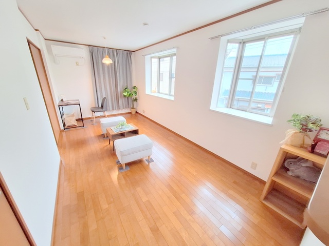 居室・リビング　明るい洋室です※家具はつきません。