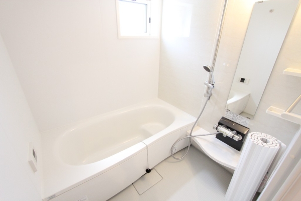 バス・シャワールーム　ゆったり一坪風呂