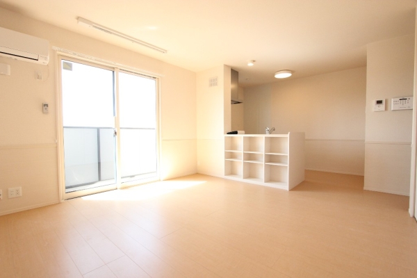 居室・リビング　日あたり良好LDK13.2帖です！