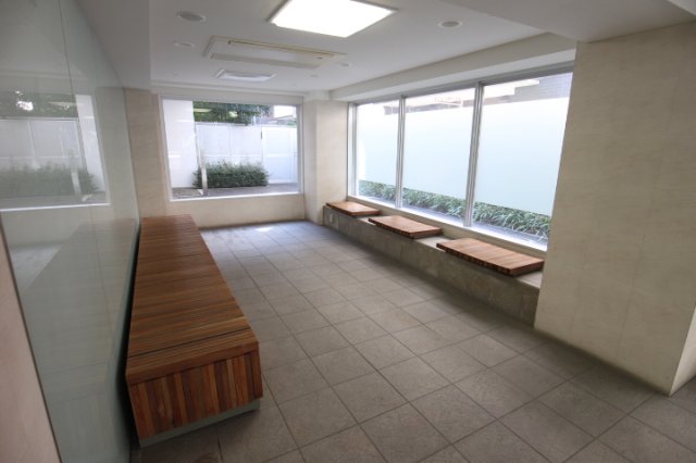 ロビー　建物の内部です