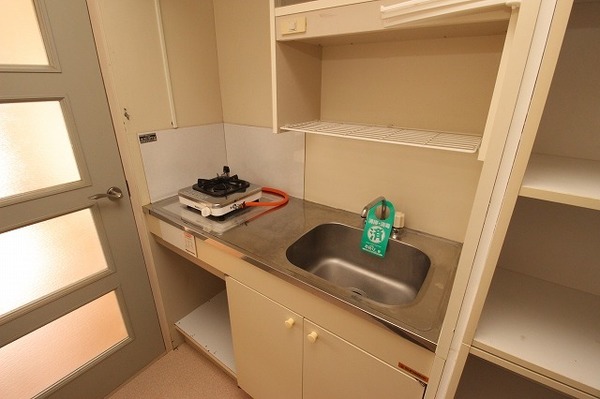 キッチン　※現況を優先します。