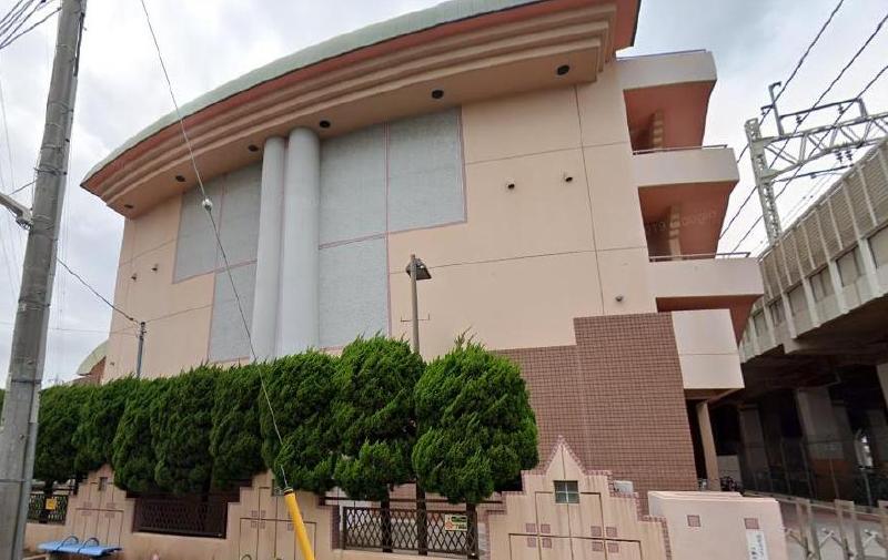 小学校　足立区立梅島小学校（小学校）まで300m