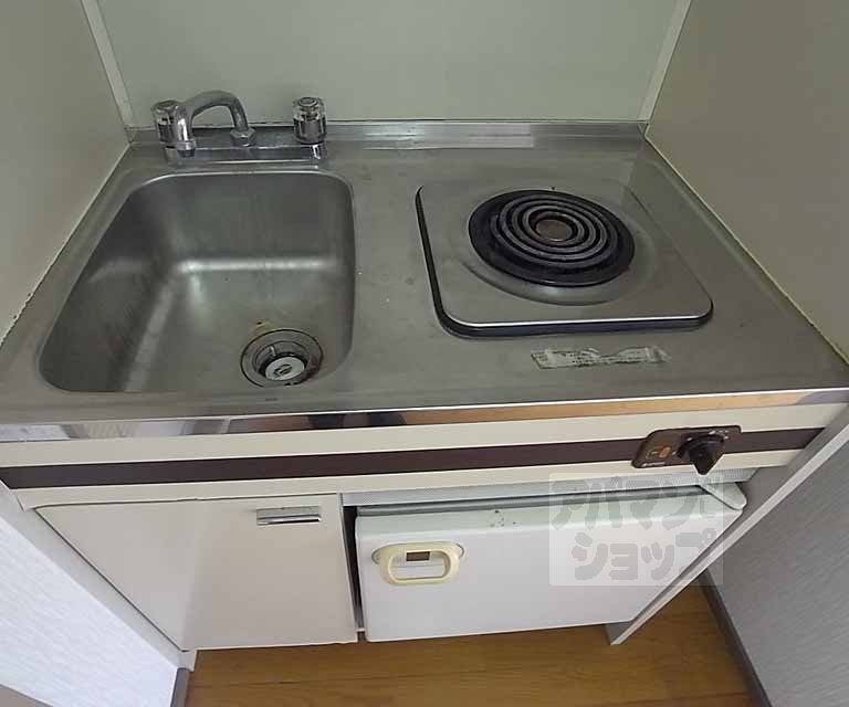 キッチン　１口コンロ設置済