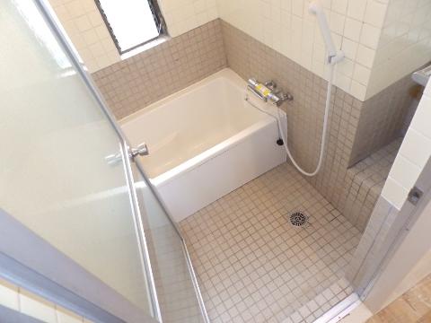 バス・シャワールーム　バス