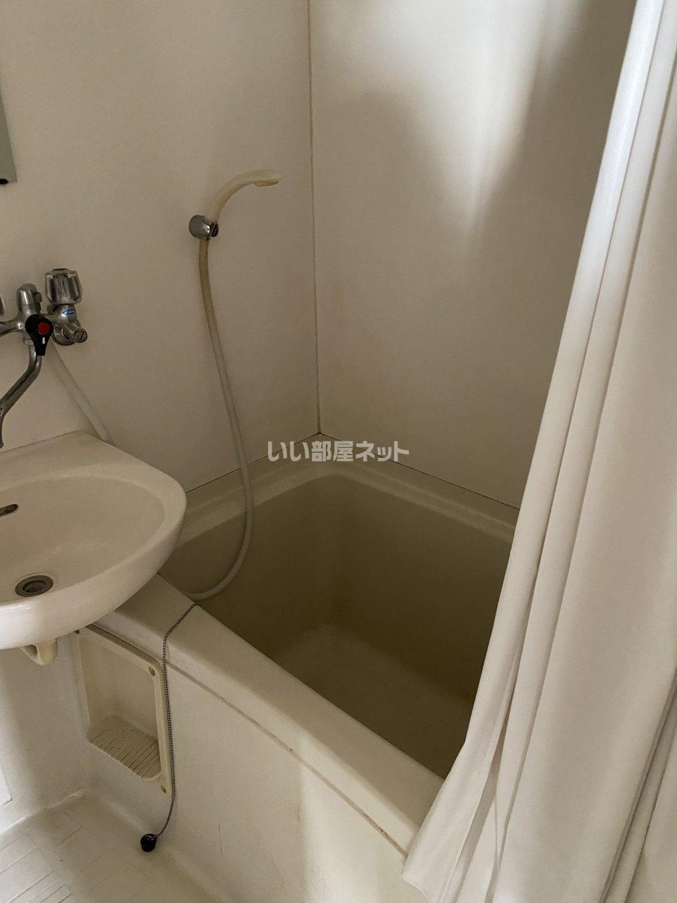 バス・シャワールーム　お風呂です