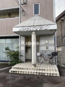 エントランス　毎日通るエントランスはこのようになっています