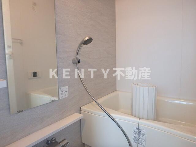 バス・シャワールーム　ゆったり過ごせるお風呂です