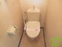 トイレ　トイレはこちらのウォシュレット付きになりますね