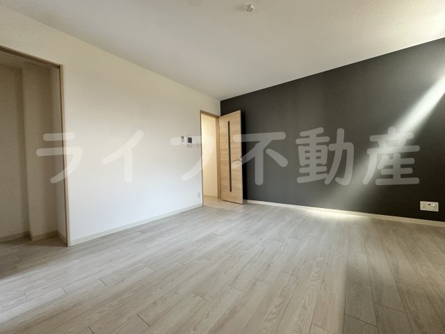 居室・リビング　こちらのリビングで趣味の時間をお楽しみください