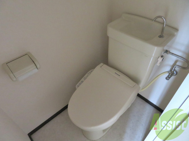 トイレ　トイレにはウォシュレットが備え付けですね