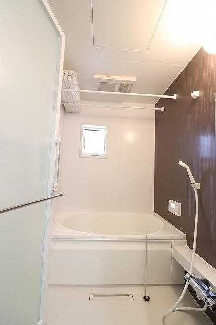 バス・シャワールーム　別部屋参考写真