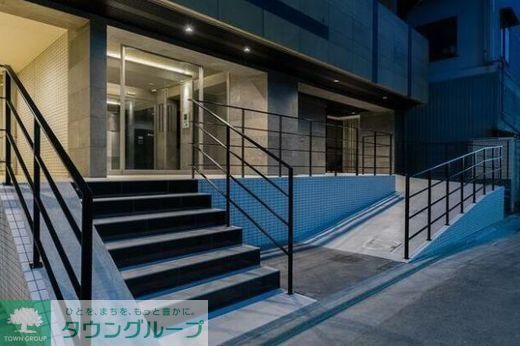 エントランス　庭