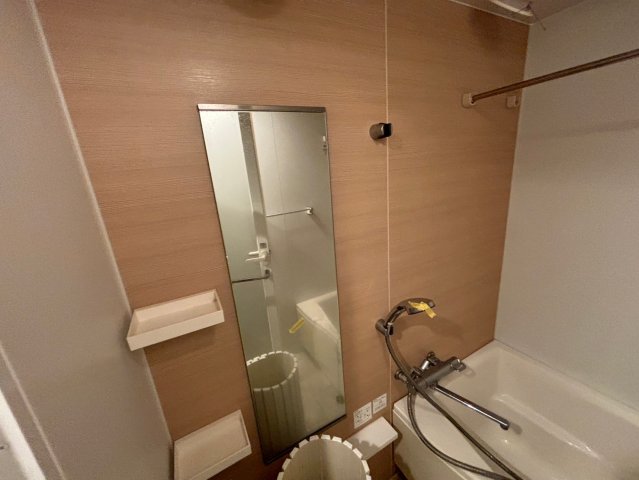 バス・シャワールーム　※同タイプ参考写真です（カラータイプが異なる場合がございます