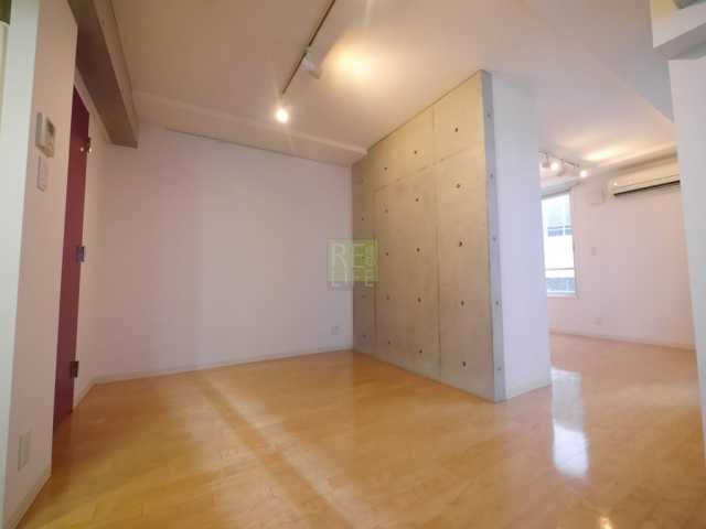 居室・リビング　Branche Kagurazaka