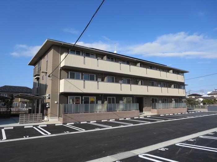 エントランス　建物外観