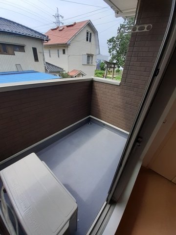 バルコニー　お洗濯にも便利なバルコニー付き