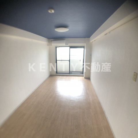 居室・リビング　ゆったりとした居間です