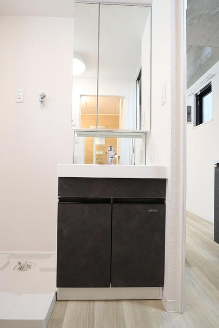 洗面設備　洗面所