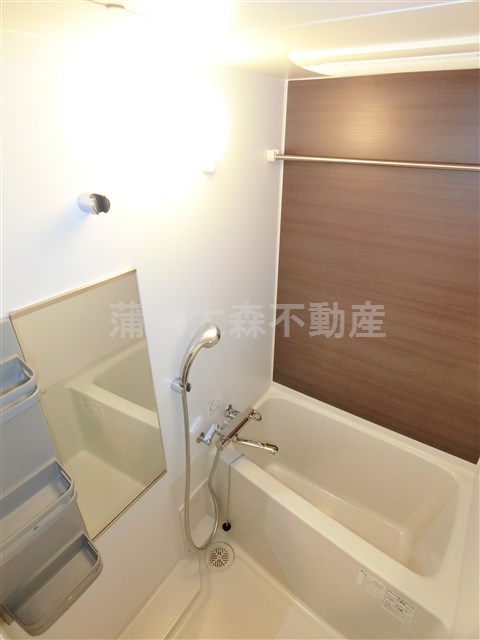 バス・シャワールーム　浴室乾燥機付きのお風呂