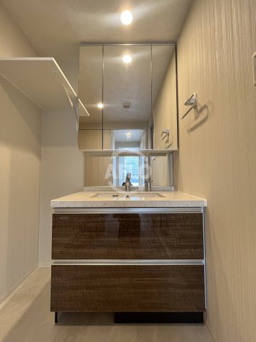 洗面設備　プレジオ難波　独立洗面台