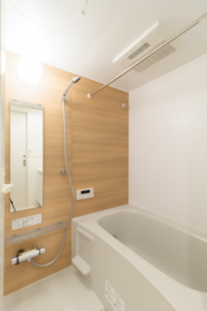 バス・シャワールーム　※写真は同タイプ住戸です。