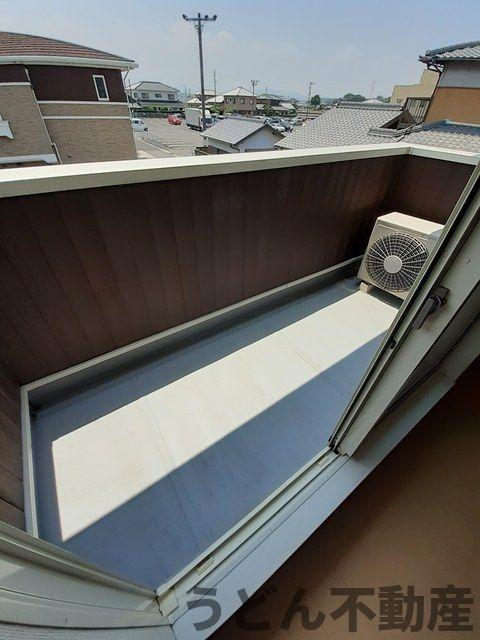 バルコニー　うどん県のお部屋探しはうどん不動産へ うどんちゃんとLINE
