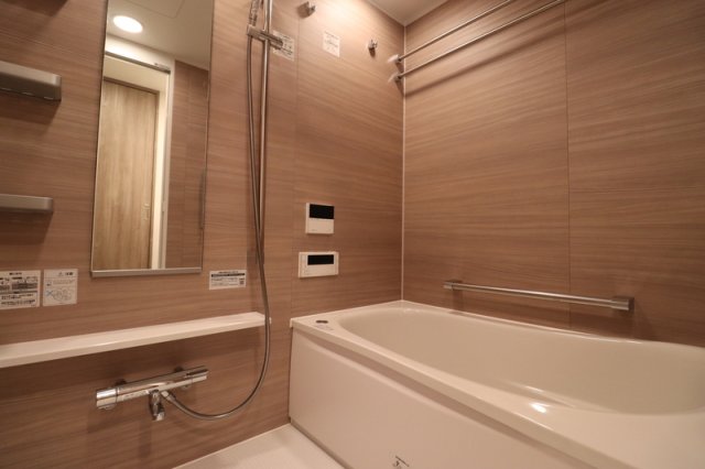 バス・シャワールーム　浴室