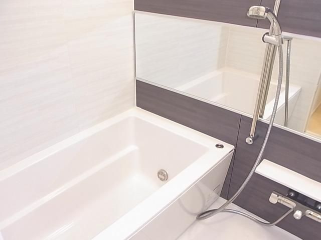 バス・シャワールーム　バスルーム