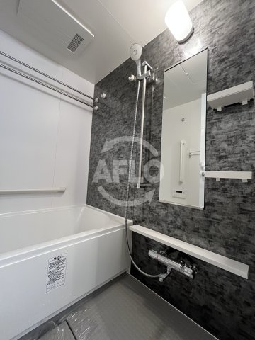 バス・シャワールーム　THE　MUTUAL　江坂　浴室