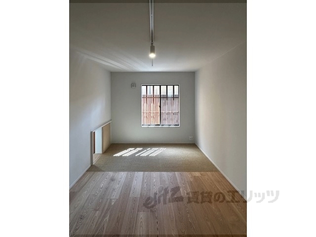 居室・リビング　洋室