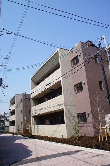 建物外観　洗練されたデザインです♪