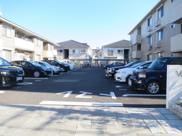 駐車場　駐車場