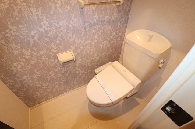 トイレ　トイレ　温水洗浄暖房便座
