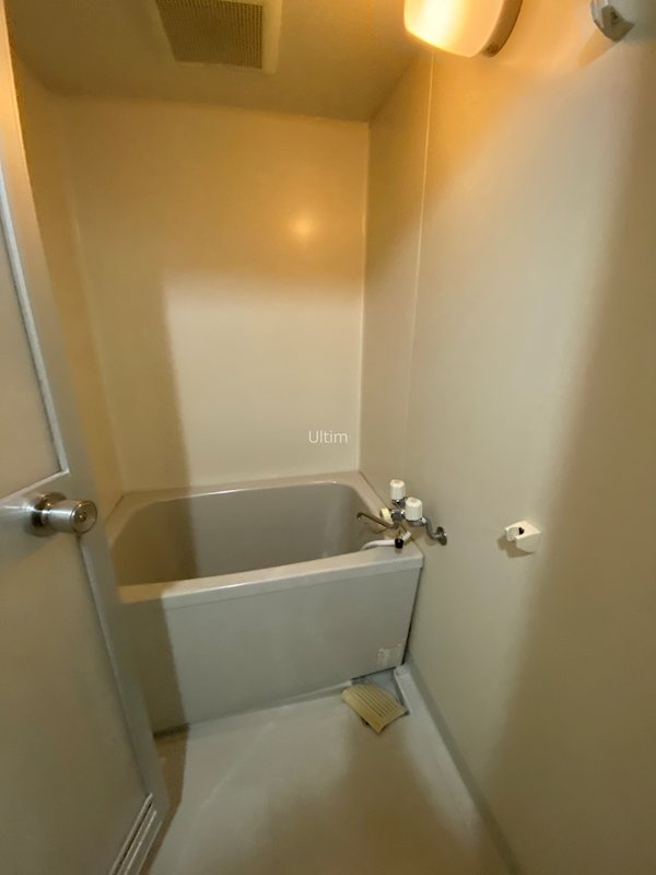 バス・シャワールーム　別部屋のお写真です。ご参考までに！