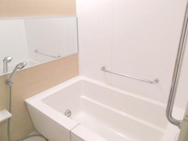 バス・シャワールーム　★追焚機能・浴室乾燥機付きバス★