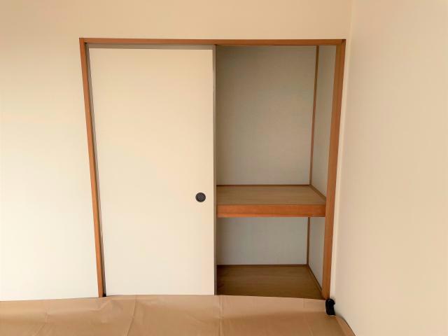 収納　押入れ