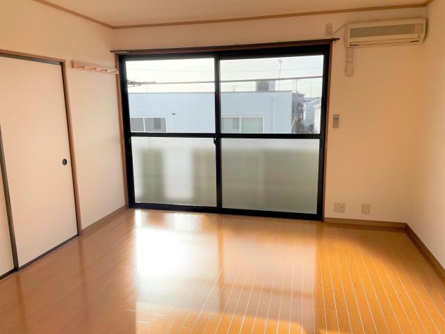 居室・リビング　リビング