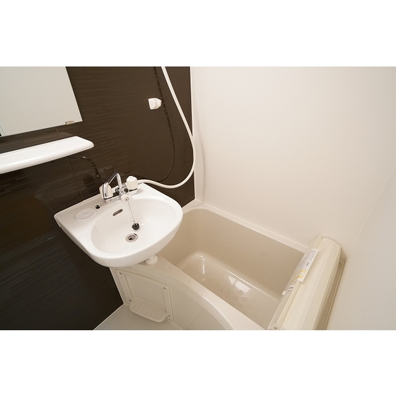 バス・シャワールーム　お風呂で日々の疲れを落としましょう