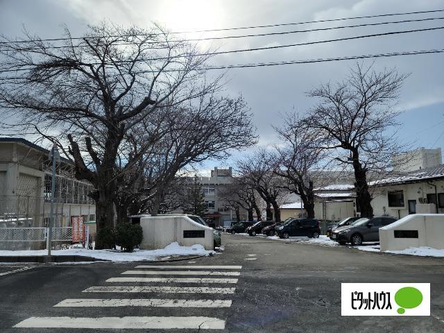 中学校　盛岡市立北陵中学校（中学校）まで2822m