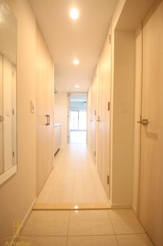 玄関　カーサレグラス城東セントラル