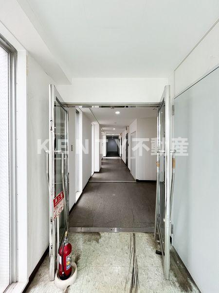 ロビー　落ち着いたロビーです