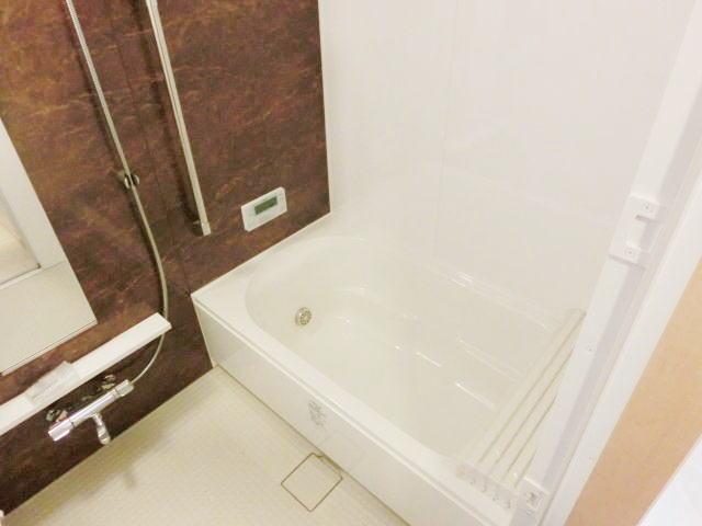 バス・シャワールーム　追炊き機能付き