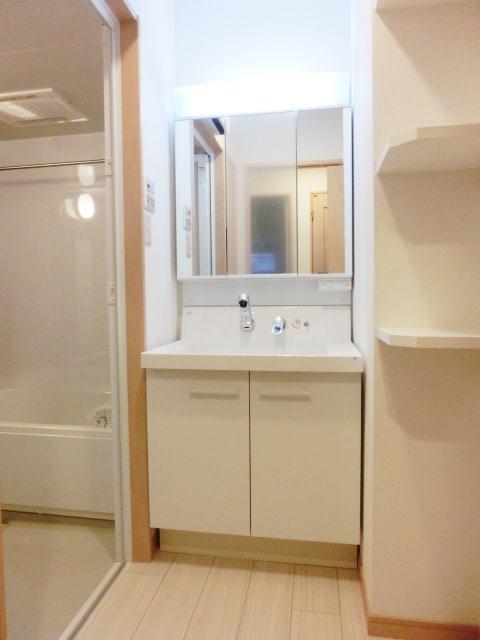 洗面設備　シャンプードレッサー