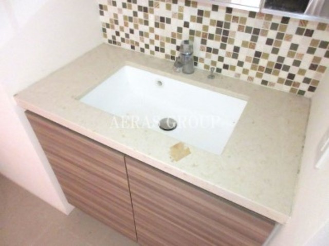 洗面設備　同仕様