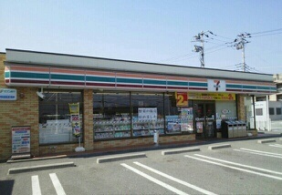 コンビニ　セブンイレブン竜王万才店（コンビニ）まで650m