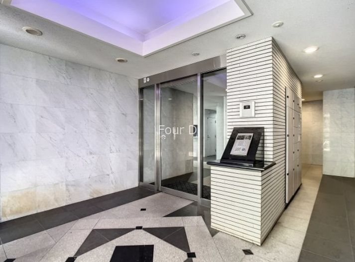 ロビー　内見予約受付中、お気軽にお問い合わせください。