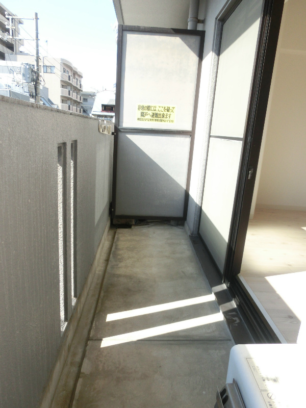 バルコニー　※同物件参考写真です