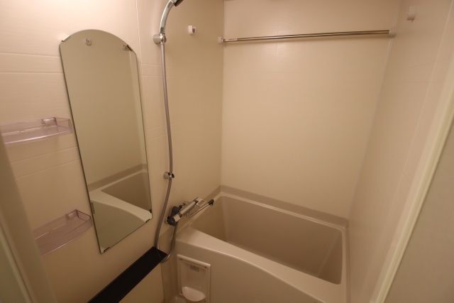 バス・シャワールーム　※別室の参考写真の為、現況優先です。