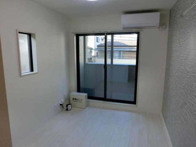 居室・リビング　?