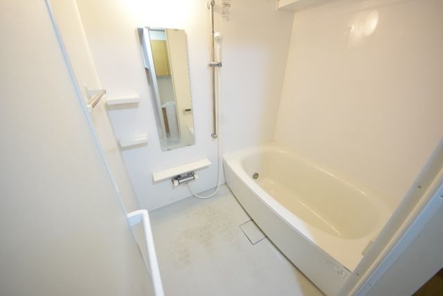 バス・シャワールーム　お風呂